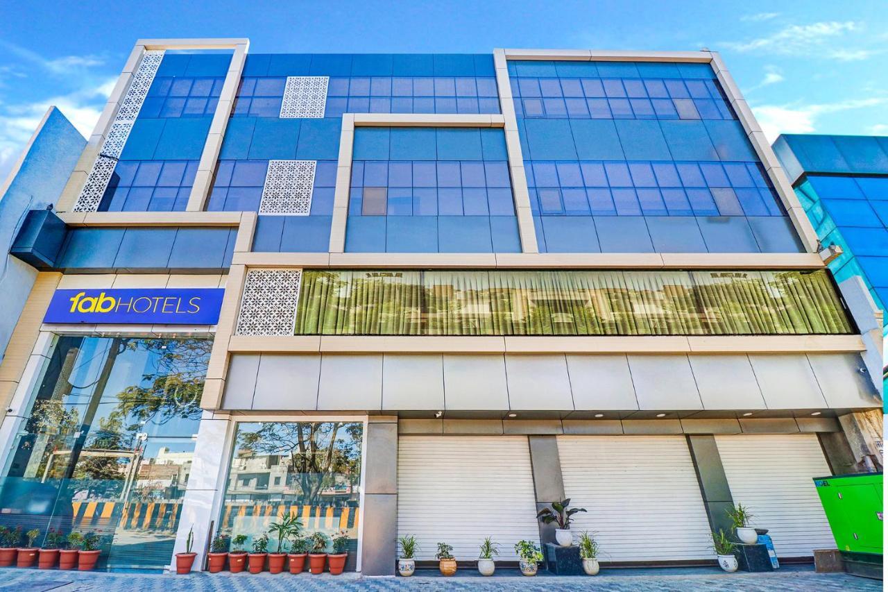Fabhotel Pishori Inn Indaur Kültér fotó