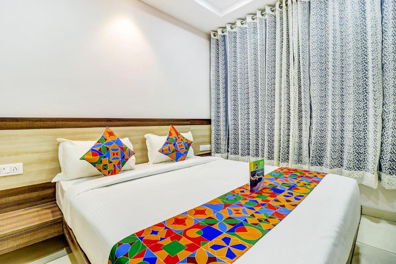 Fabhotel Pishori Inn Indaur Kültér fotó