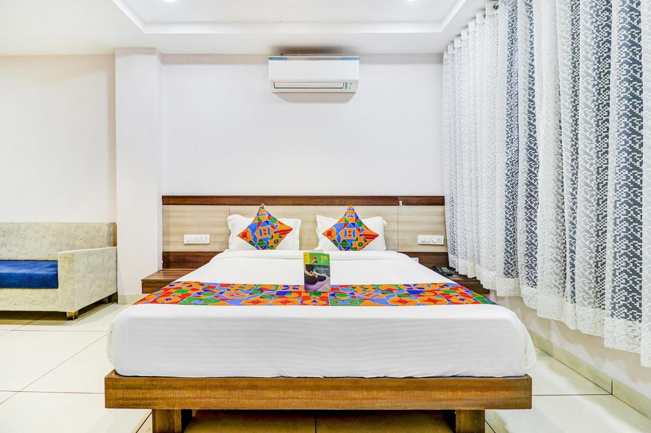 Fabhotel Pishori Inn Indaur Kültér fotó