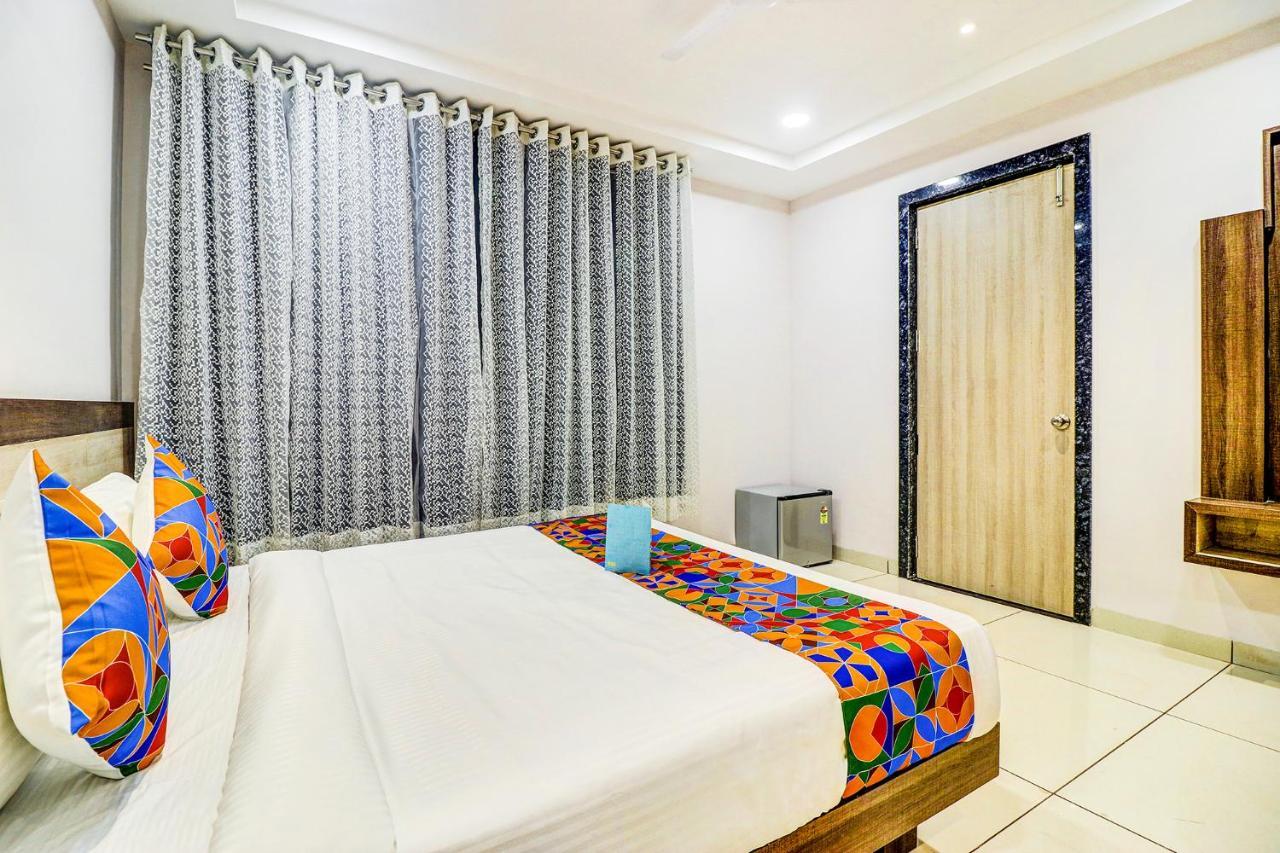 Fabhotel Pishori Inn Indaur Kültér fotó